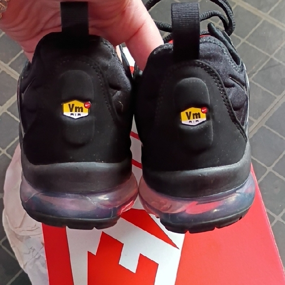 Nike Womens Black VaporMax Plus Sneakers - Picture 3 of 5